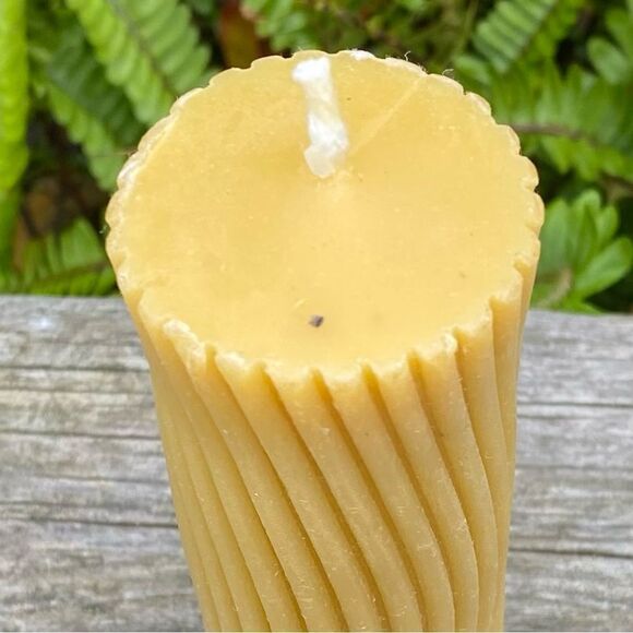 NIB New Hive Joy 100% Organic Honey Beeswax Twisted Pillar Candle Natural Clean - Picture 9 of 12